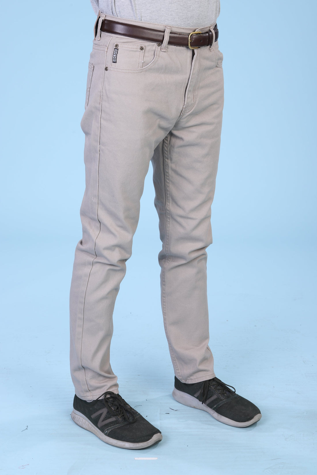 Oscar Jeans CA999 twill five-pocket work pants in khaki, front view