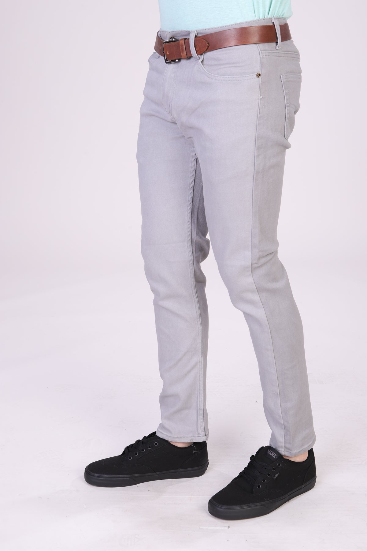 Oscar Jeans CA4511 skinny fit stretch jeans in light gray, front view